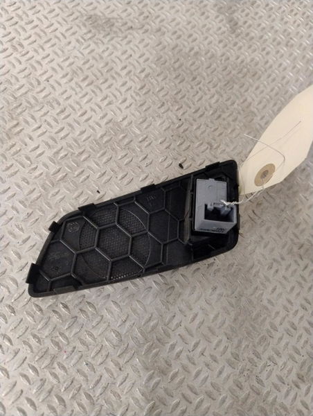 Commande lève-glace porte avant droite Skoda OCTAVIA II (1Z3) 1.6 tdi (2009-2013)