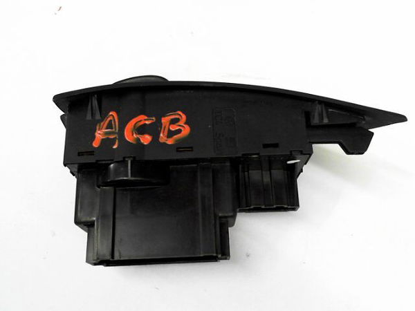Interrupteur commande de phares Seat IBIZA II (6K1) 1.9 tdi (1996-2002)