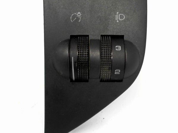Interrupteur commande de phares Seat IBIZA II (6K1) 1.9 tdi (1996-2002)