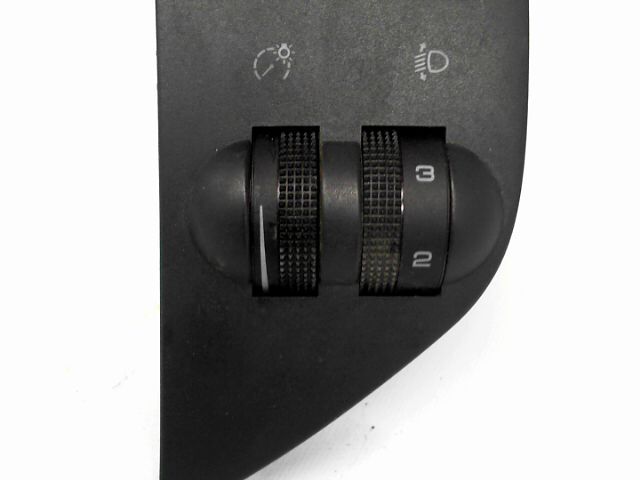 Interrupteur commande de phares Seat IBIZA II (6K1) 1.9 tdi (1996-2002)