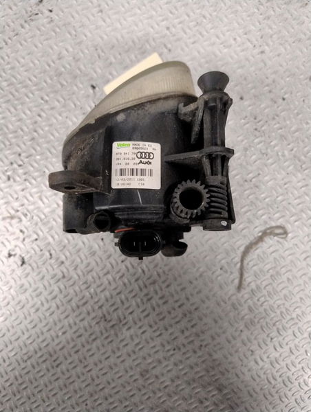 Phare antibrouillard avant droit Volkswagen PASSAT CC B6 (357) 2.0 tdi (2008-2012)