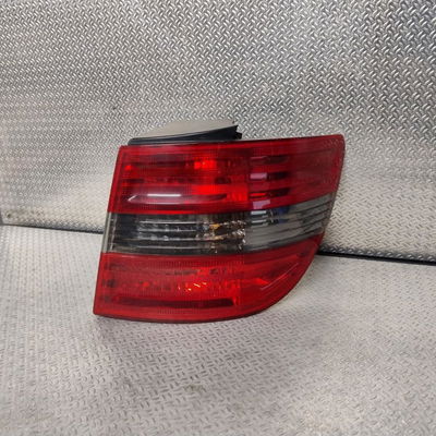 Feu arrière droit Mercedes-benz CLASSE B Sports Tourer (W245) B 180 cdi (245.207) (2005-2011) 5 portes