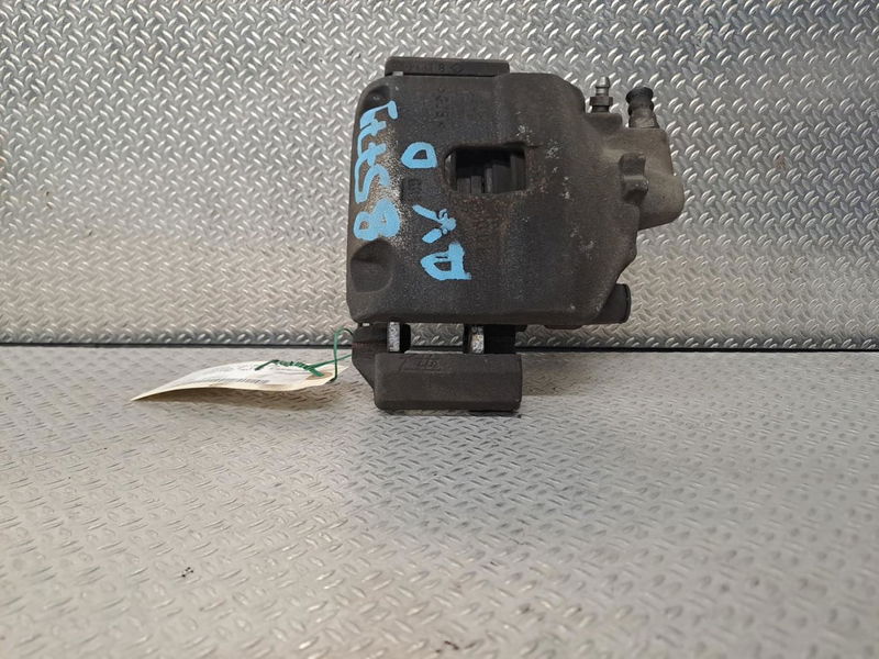 Etrier de frein avant droit Opel CORSA E (X15) 1.4 (08, 68) (2014)