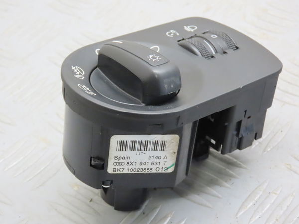 Interrupteur commande de phares Audi A1 (8X1, 8XK) 1.2 tfsi (2010-2015)
