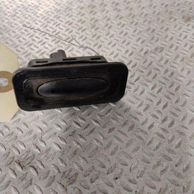 Poignee ext hayon Renault SCÉNIC II (JM0-1_) 1.5 dci (jm1e, jm16) (2005-2008) 5 portes