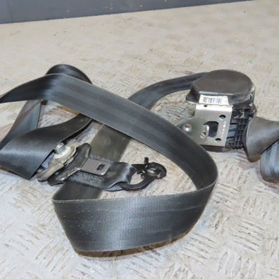 Ceinture avant droite Renault TRAFIC II Camionnette (FL) 2.0 dci 115 (fl01, fl0u) (2006)