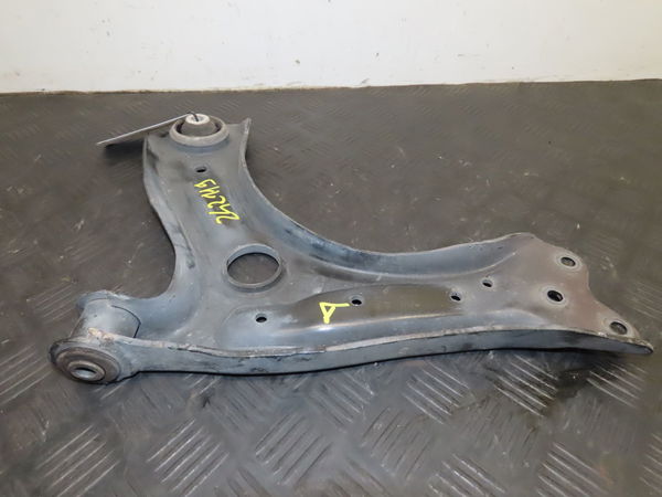 Triangle inf avd Skoda FABIA III (NJ3) 1.2 tsi (2014-2021)