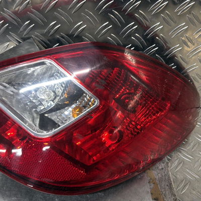 Feu arrière droit Opel CORSA D (S07) 1.3 cdti (l08, l68) (2006-2014) 5 portes