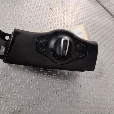 Interrupteur commande de phares Audi A4 B8 Avant (8K5) 2.0 tdi (2008-2015)