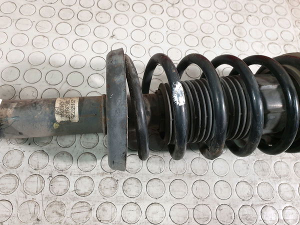 Amortisseur avant droit Opel CORSA B (S93) 1.7 d (f08, f68, m68) (1996-2000)