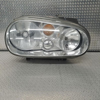 Phare antibrouillard avant gauche Volkswagen GOLF IV (1J1) 1.9 sdi (1997-2005)