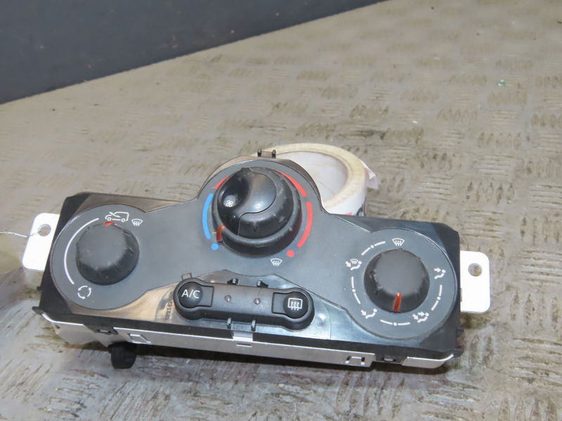 Commande de chauffage Renault KANGOO Express (FW0-1_) 1.5 dci 75 (fw07, fw10, fw04) (2010) 4 portes