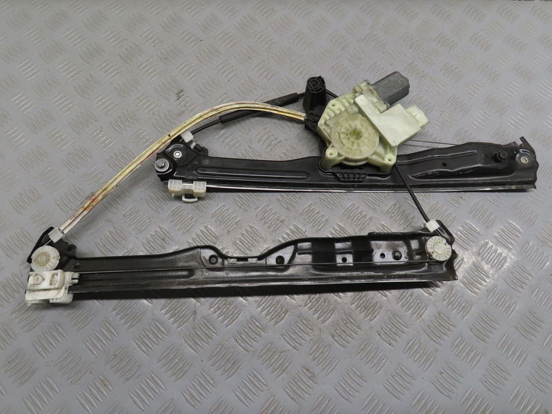 Mecanisme  moteur lève-glace avant droit Peugeot 308 SW II (LC_, LJ_, LR_, LX_, L4_) 1.6 bluehdi 100 (2014-2021)
