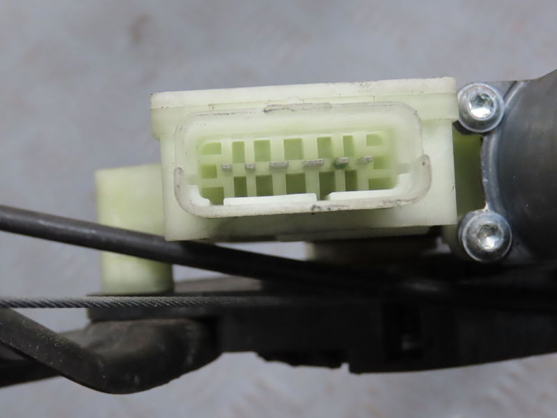 Mecanisme  moteur lève-glace avant droit Peugeot 308 SW II (LC_, LJ_, LR_, LX_, L4_) 1.6 bluehdi 100 (2014-2021)