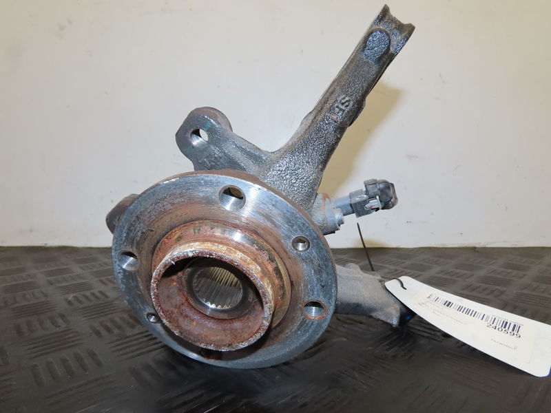 Fusee avg OPEL CORSA VI