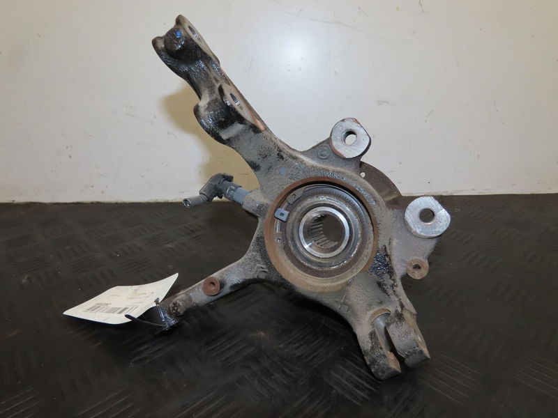 Fusee avg OPEL CORSA VI