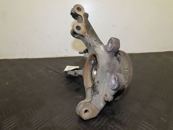 Fusee avg OPEL CORSA VI
