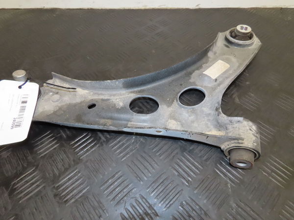 Triangle inf avd OPEL CORSA VI
