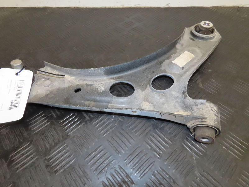 Triangle inf avd OPEL CORSA VI