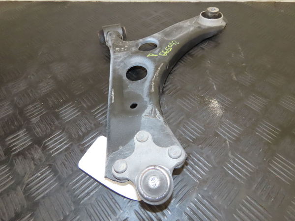 Triangle inf avd OPEL CORSA VI