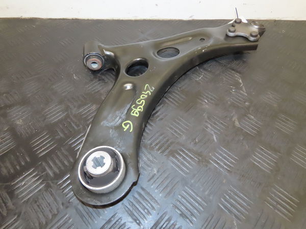 Triangle inf avg OPEL CORSA VI