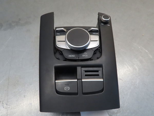 Commande autoradio Audi A3 (8V1, 8VK) 2.0 tdi (2012-2017)