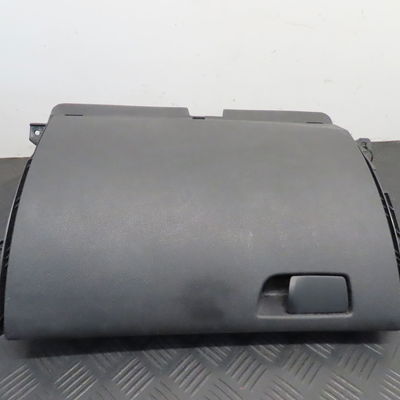 Boite à gants Renault MEGANE IV 3-5 portes (B9A-M-N_) 1.3 tce 140 (b9nb) (2018)