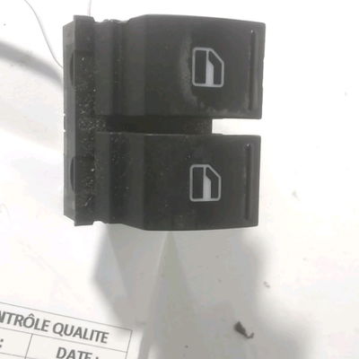 Commande lève-glace porte avant gauche VOLKSWAGEN SCIROCCO 3