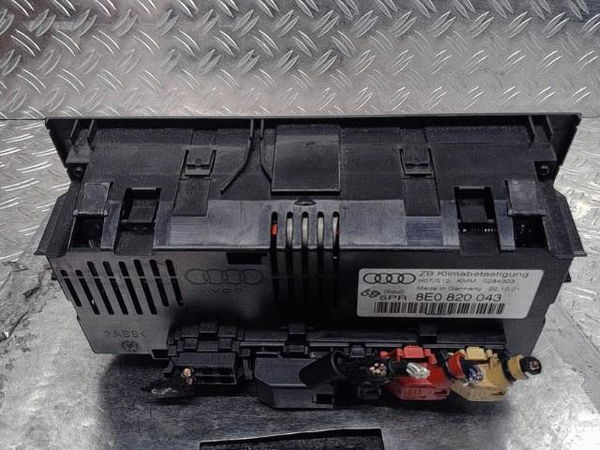 Commande de chauffage Audi A4 B6 Avant (8E5) 2.5 tdi (2002-2004)
