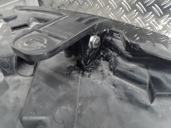 Phare antibrouillard avant gauche Audi A5 (8T3) S5 quattro (2011-2017)