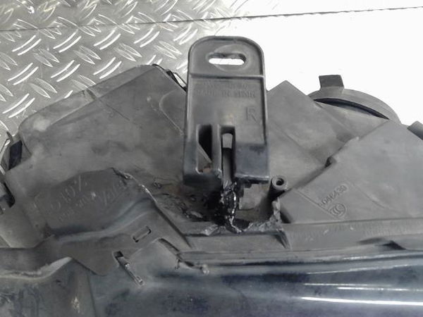 Phare antibrouillard avant gauche Audi A5 (8T3) S5 quattro (2011-2017)