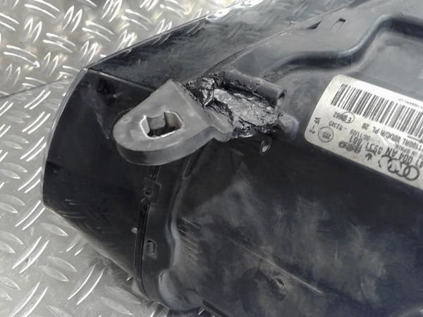 Phare antibrouillard avant gauche Audi A5 (8T3) S5 quattro (2011-2017)