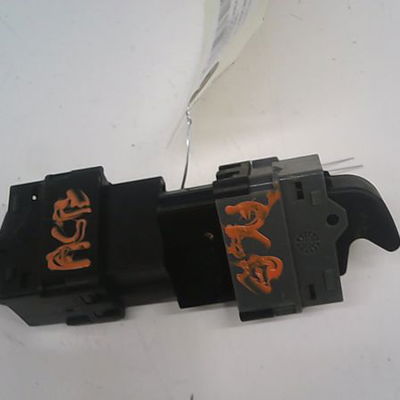 Commande lève-glace porte avant gauche Peugeot 307 (3A-C) 1.4 hdi (2001-2005)