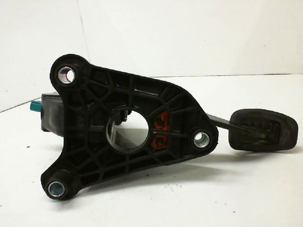 Pedale embrayage Renault LAGUNA III (BT0-1) 1.5 dci (bt00, bt0a, bt0t, bt1j) (2007-2015) 5 portes