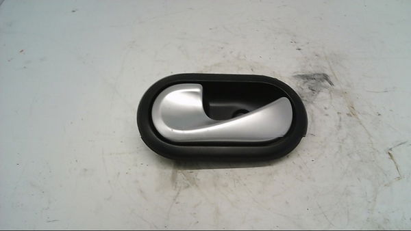 Poignee int porte arg DACIA DUSTER Phase 1 03-2010--12-2013 1.5 DCI 85ch