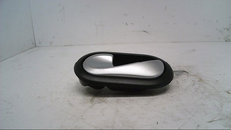 Poignee int porte arg DACIA DUSTER Phase 1 03-2010--12-2013 1.5 DCI 85ch