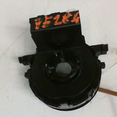 Contacteur annulaire airbag Toyota URBAN CRUISER (_P1_) 1.4 d-4d (nlp110_) (2009-2014)