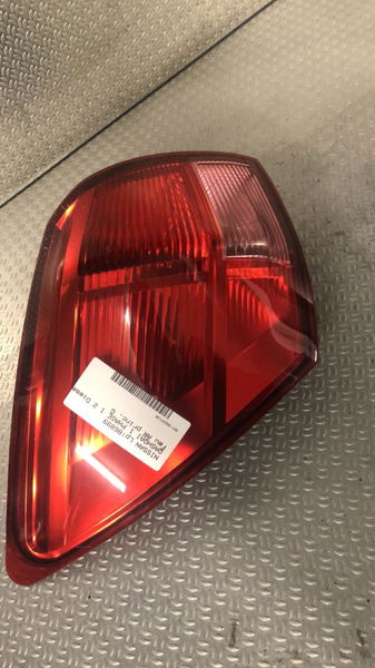 Feu arrière gauche Nissan QASHQAI - QASHQAI 2 I (J10, NJ10, JJ10E) 2.0 dci (2007-2013)