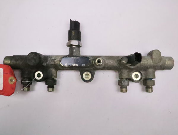 Rampe injection Peugeot 306 3-5 portes (7A, 7C, N3, N5) 2.0 hdi 90 (1999-2002)