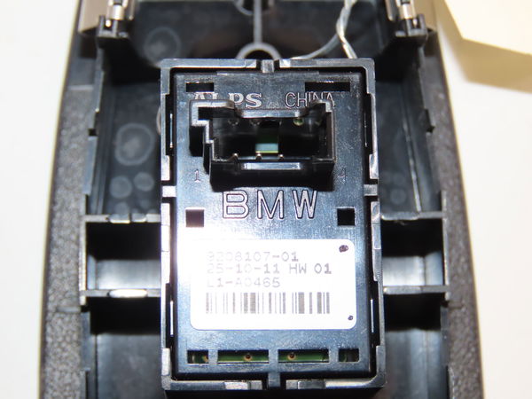 Commande lève-glace porte avant droite Bmw 1 (F20) 116 d (2012-2015)
