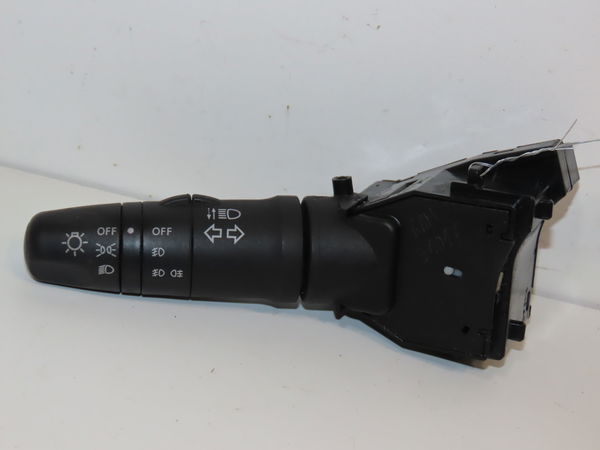 Commande clignotant Nissan X-TRAIL I (T30) 2.2 dci 4x4 (2001-2008) 5 portes