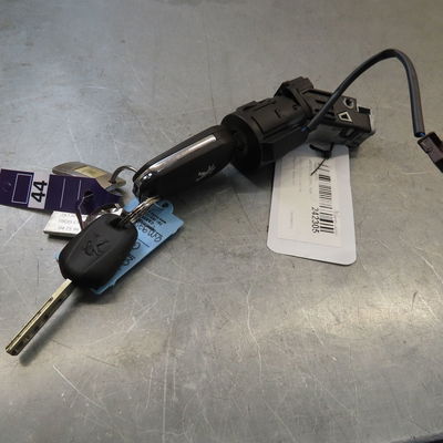 Antivol de direction Peugeot 208 I (CA_, CC_) 1.6 hdi (2012)