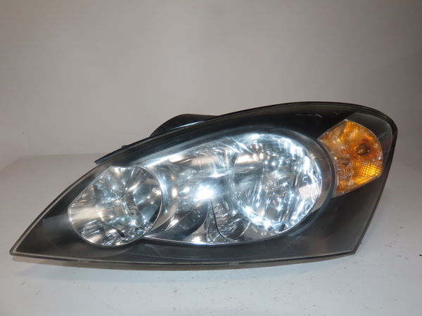 Phare gauche Kia CEE'D 3-5 portes (ED) 1.6 crdi 90 (2006-2012)