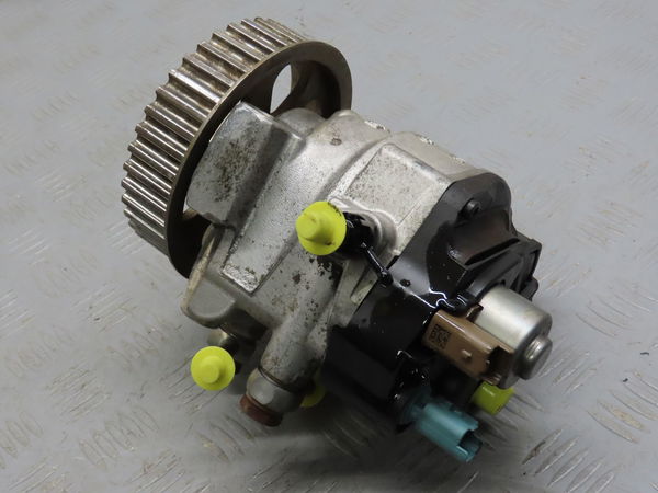 Pompe injection diesel Renault KANGOO Express (FW0-1_) 1.5 dci 75 (fw07, fw10, fw04) (2010) 4 portes