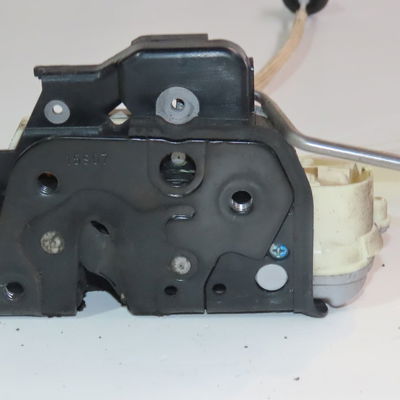Serrure porte avg Audi A3 (8P1) 2.0 tdi 16v (2003-2012) 3 portes
