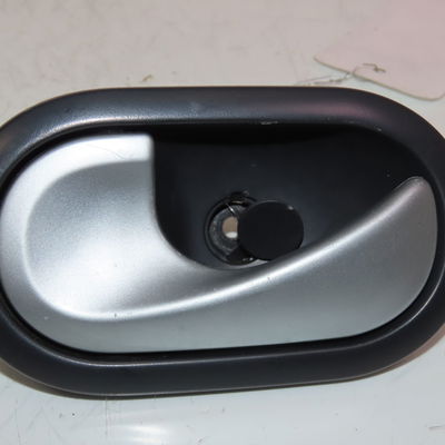 Poignee int porte avg Renault TWINGO II (CN0_) 1.5 dci 75 (2010) 3 portes