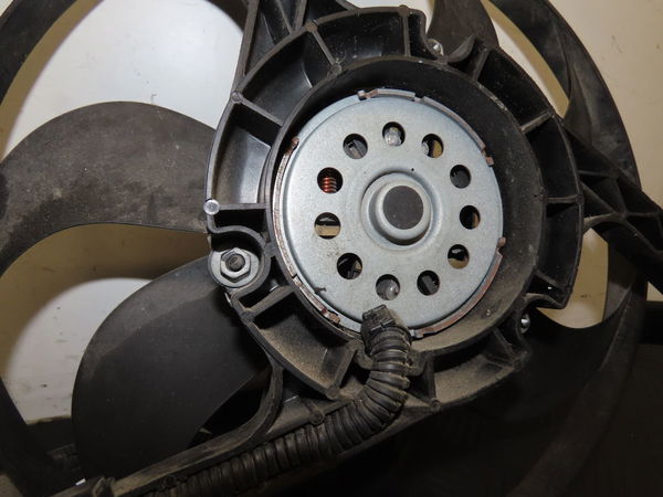 Ventilateur de refroidissement d Volkswagen NEW BEETLE Décapotable (1Y7) 1.9 tdi (2003-2010)