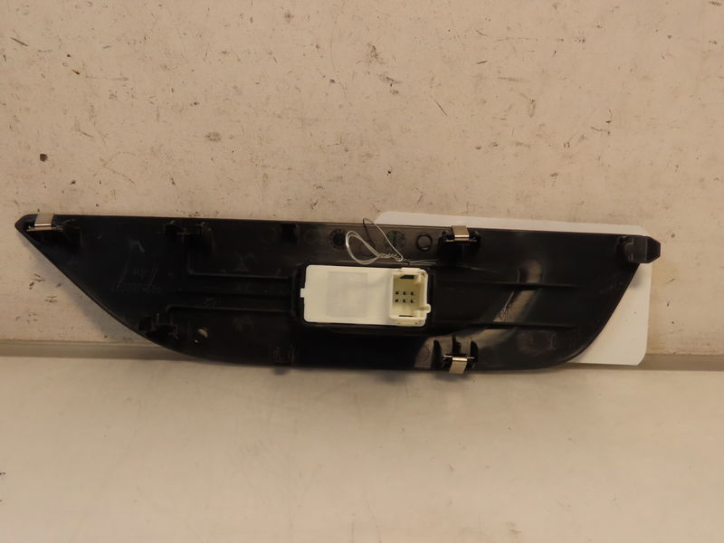 Commande lève-glace porte avant droite Peugeot 2008 II (UD_, US_, UY_, UK_) E-2008 (2019)