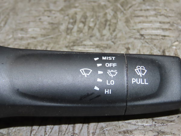 Commande essuie glace Isuzu D-MAX II (TFR, TFS) 2.5 crdi 4x4 (tfs86j) (2012)