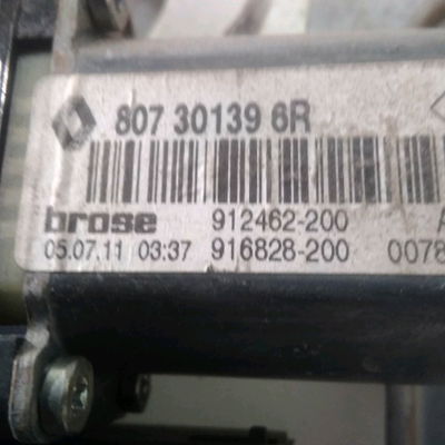 Mecanisme  moteur lève-glace avant droit Renault MEGANE III Grandtour (KZ0-1) 1.9 dci (kz0j, kz0n, kz1s) (2009)